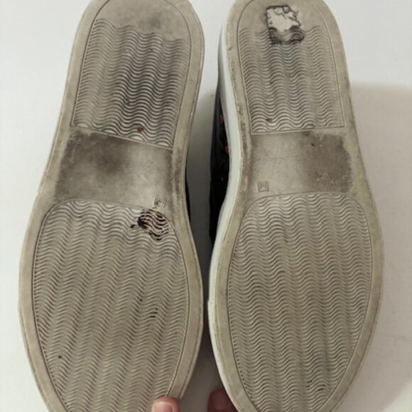 GIVENCHY Women’s Rose Print Leather Slip On Sneaker - Picture 3 of 3